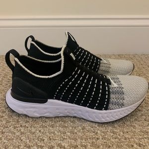 Nike React Phantom Run Flyknit 2 in Women Size 8.5